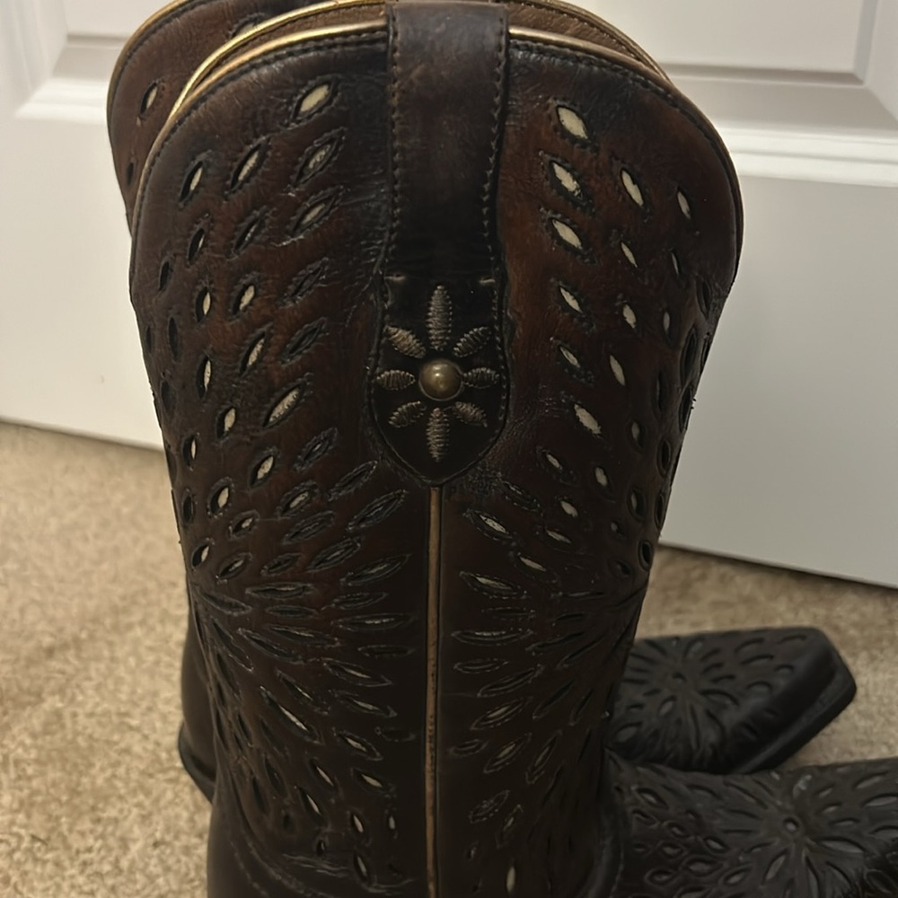Ariat Western Boot Size 7 - Picture 5 of 7